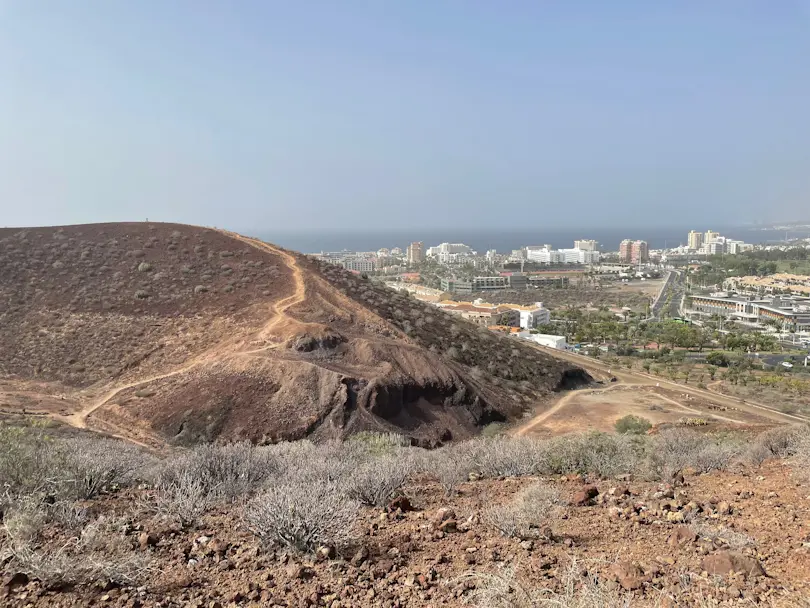 Montaña Chayofita - Playa de Las Américas