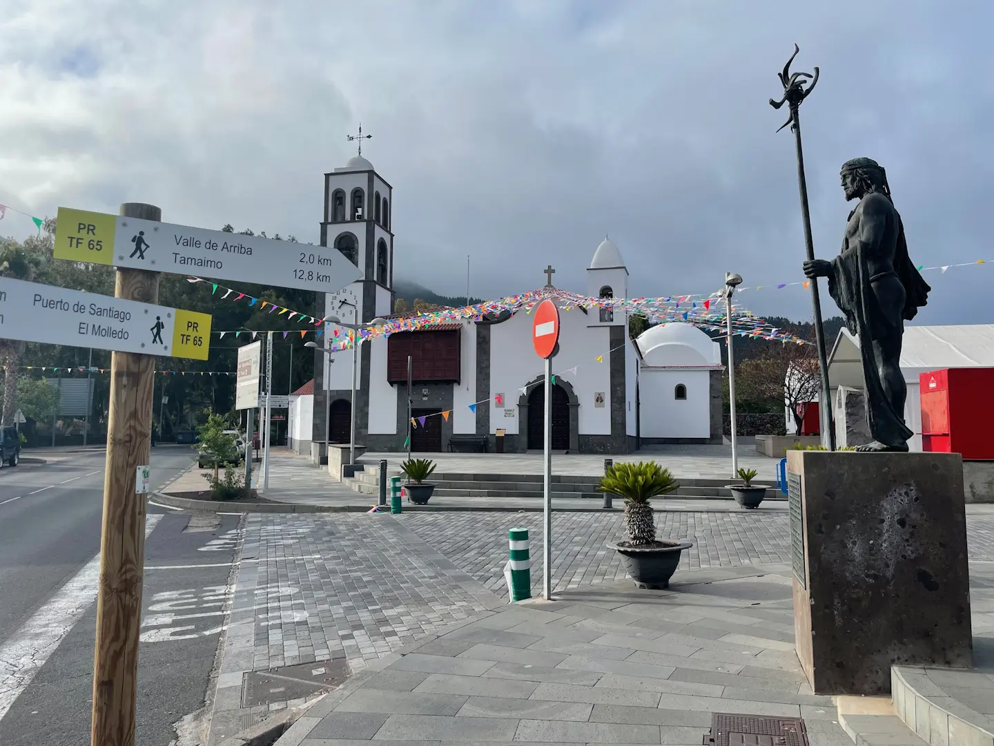 Santiago del Teide - centrum trekkingu